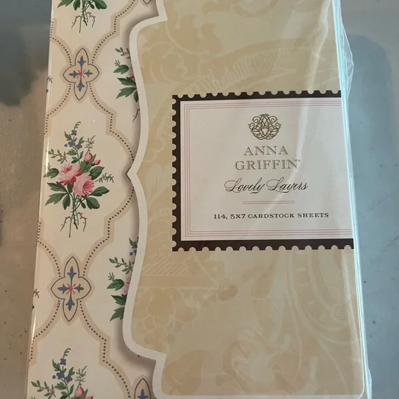 Anna Griffin Lovely Layers Cardstock Sheets 114-5x7 Cardstock sheets - Picture 1 of 5